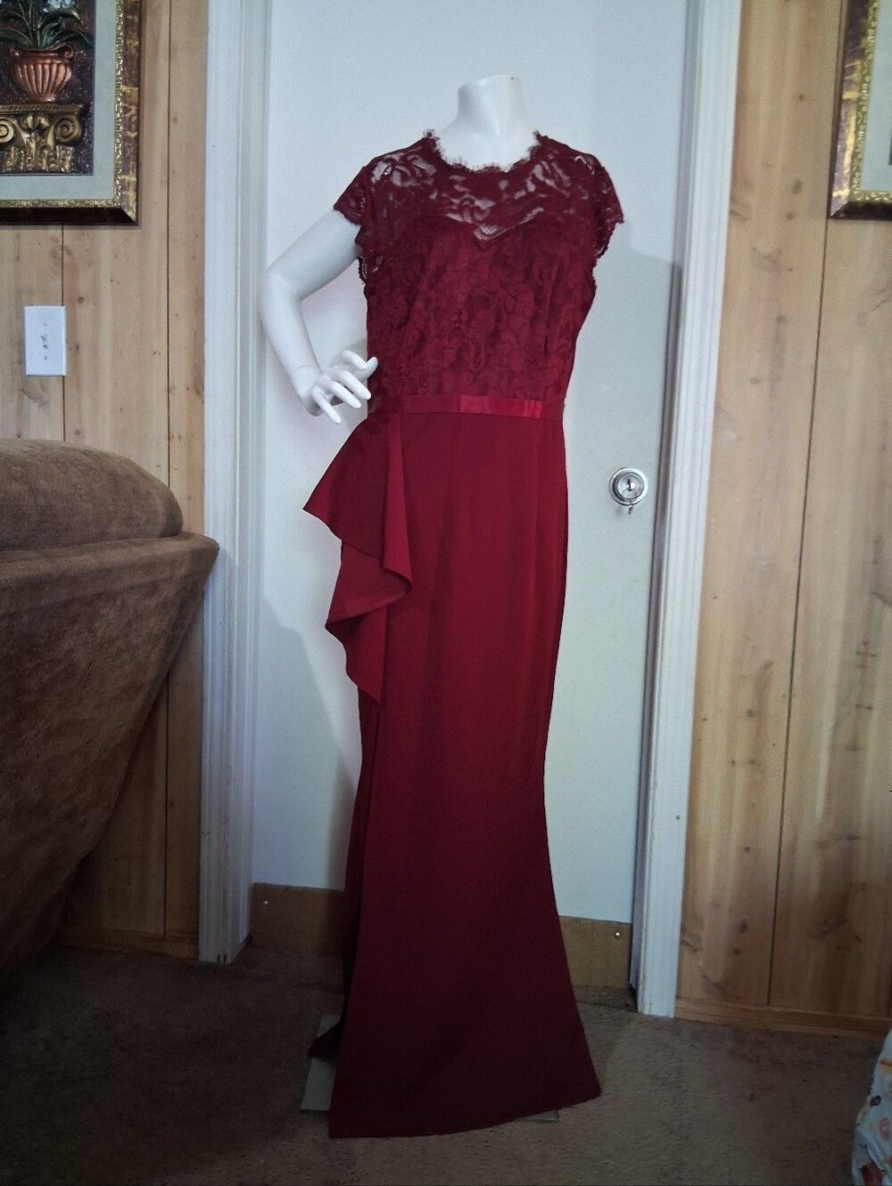 Missmny Elegant Lace Top Burgundy Evening Gown Size L Preowned